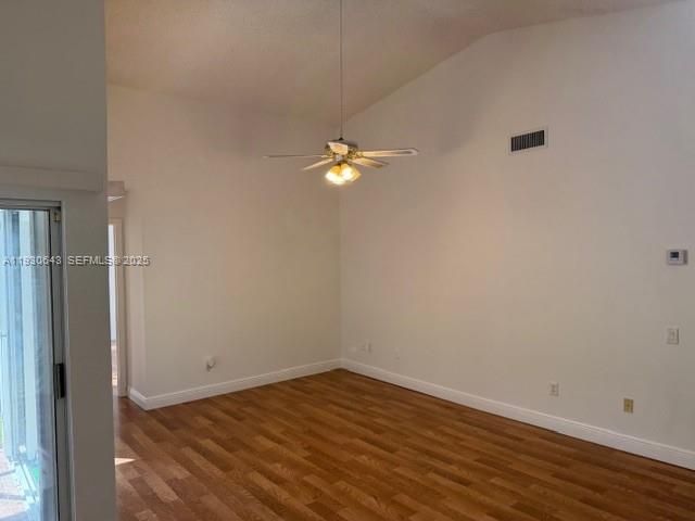 For Rent: $2,450 (2 beds, 2 baths, 1285 Square Feet)