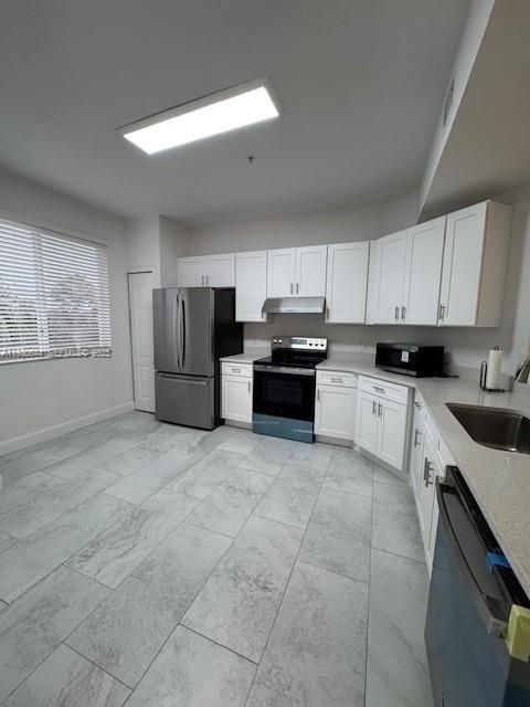 For Rent: $2,685 (2 beds, 2 baths, 1403 Square Feet)