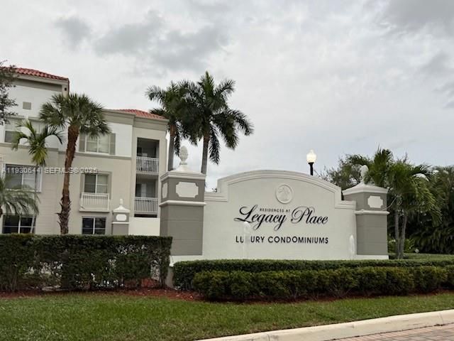 For Rent: $2,685 (2 beds, 2 baths, 1403 Square Feet)