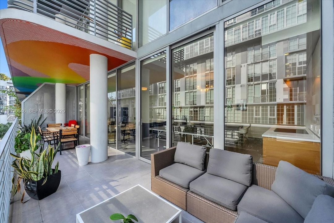 出租: $7,000 (2 贝兹, 2 浴室, 1420 平方英尺)