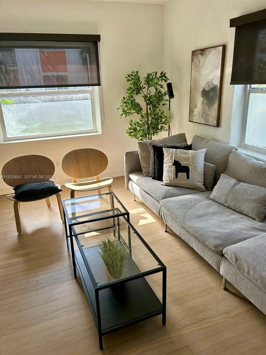 For Rent: $2,600 (1 beds, 1 baths, 640 Square Feet)