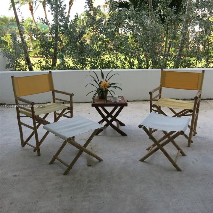 В аренду: $4,000 (1 спален, 1 ванн, 895 Квадратных фут)