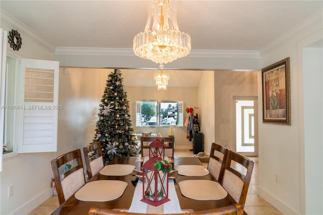 For Sale: $739,998 (4 beds, 3 baths, 2355 Square Feet)