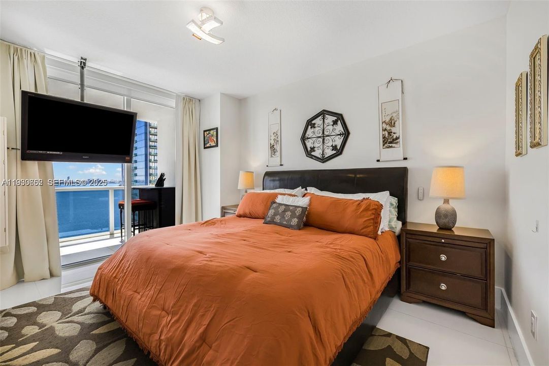 For Rent: $6,300 (3 beds, 3 baths, 1535 Square Feet)