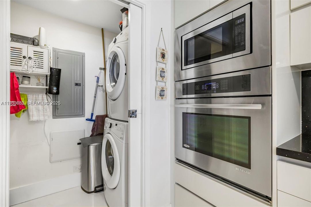 For Rent: $6,300 (3 beds, 3 baths, 1535 Square Feet)