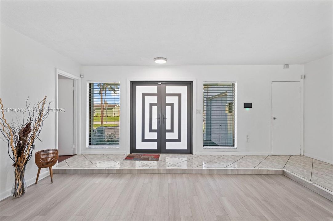 For Rent: $3,590 (3 beds, 2 baths, 1536 Square Feet)