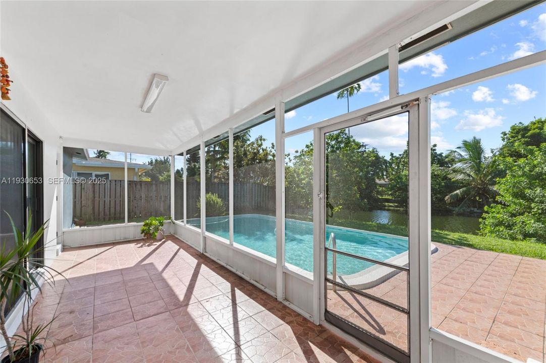 For Rent: $3,590 (3 beds, 2 baths, 1536 Square Feet)