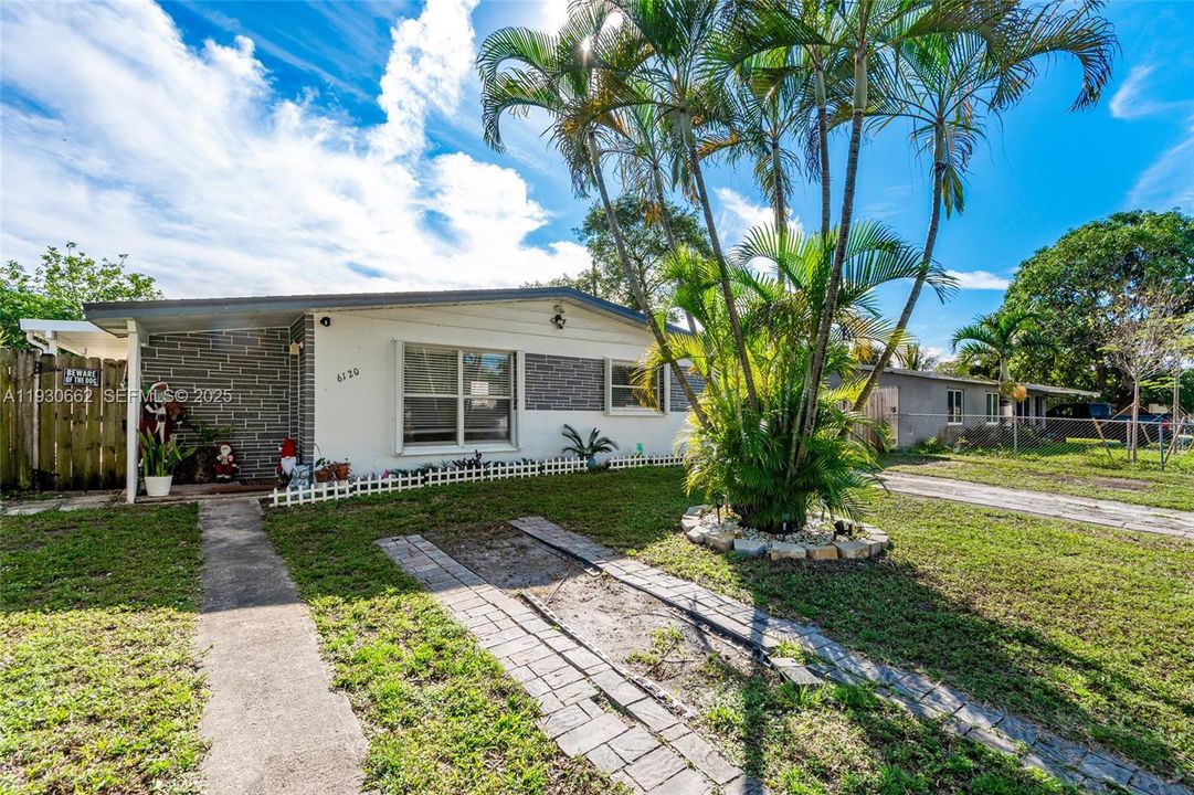 На продажу: $450,000 (3 спален, 2 ванн, 944 Квадратных фут)