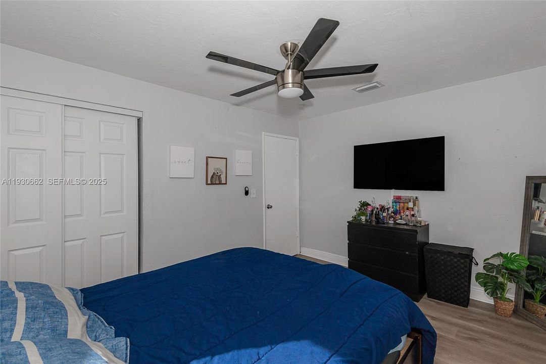 На продажу: $450,000 (3 спален, 2 ванн, 944 Квадратных фут)