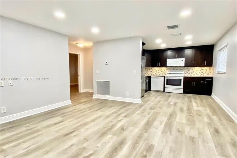 На продажу: $450,000 (3 спален, 2 ванн, 944 Квадратных фут)