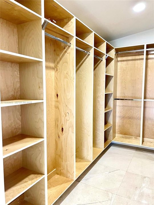 出租: $5,500 (4 贝兹, 3 浴室, 1765 平方英尺)