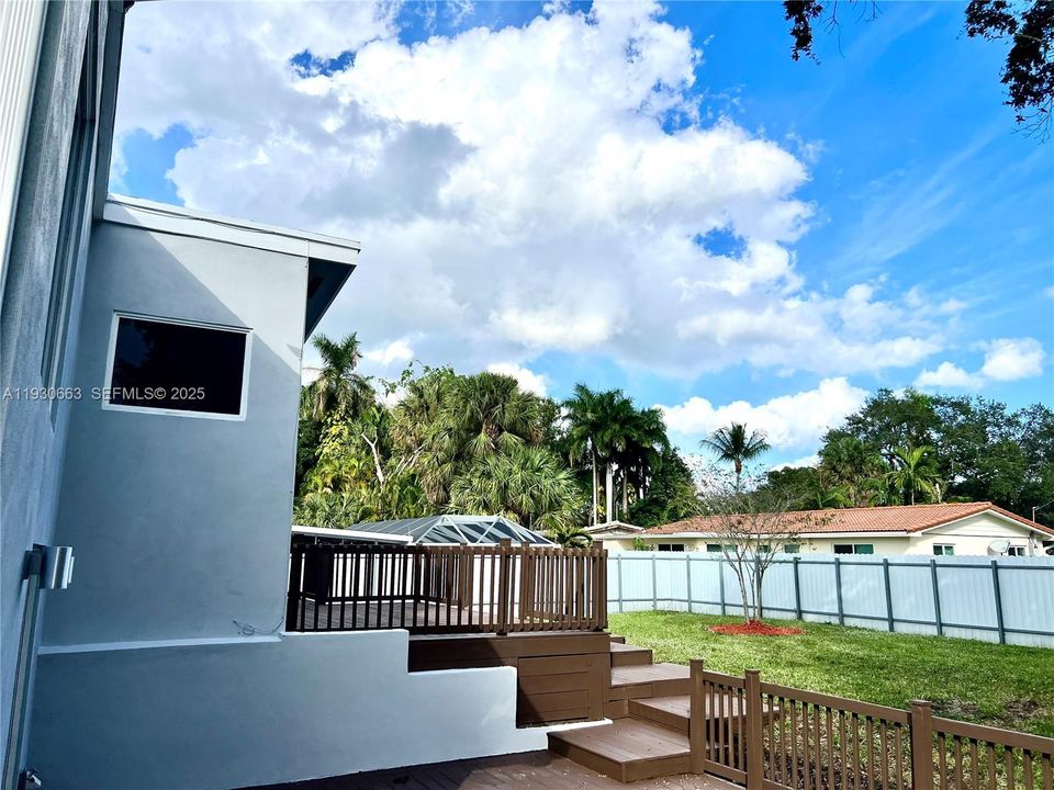 出租: $5,500 (4 贝兹, 3 浴室, 1765 平方英尺)