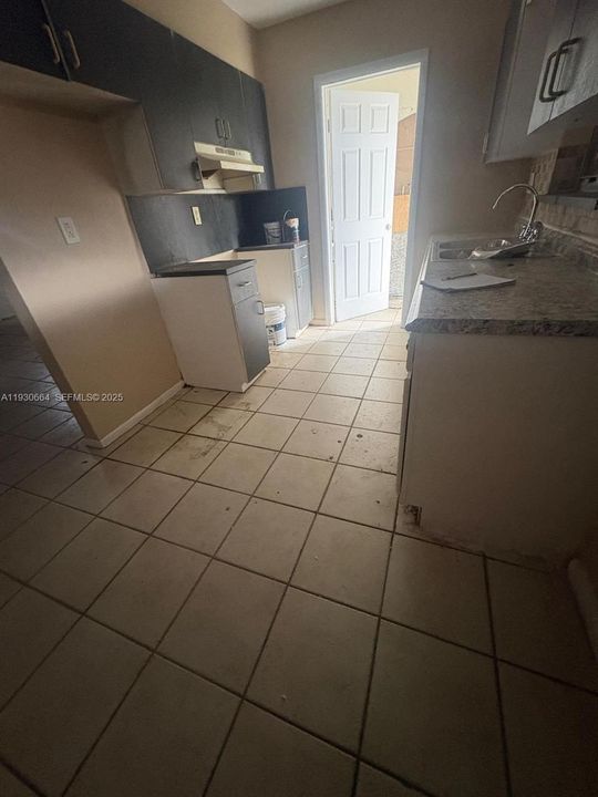 For Sale: $350,000 (4 beds, 2 baths, 1508 Square Feet)