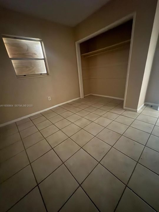 For Sale: $350,000 (4 beds, 2 baths, 1508 Square Feet)