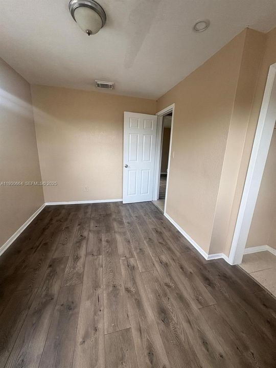 For Sale: $350,000 (4 beds, 2 baths, 1508 Square Feet)