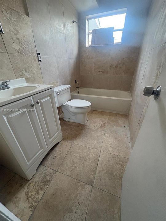 For Sale: $350,000 (4 beds, 2 baths, 1508 Square Feet)