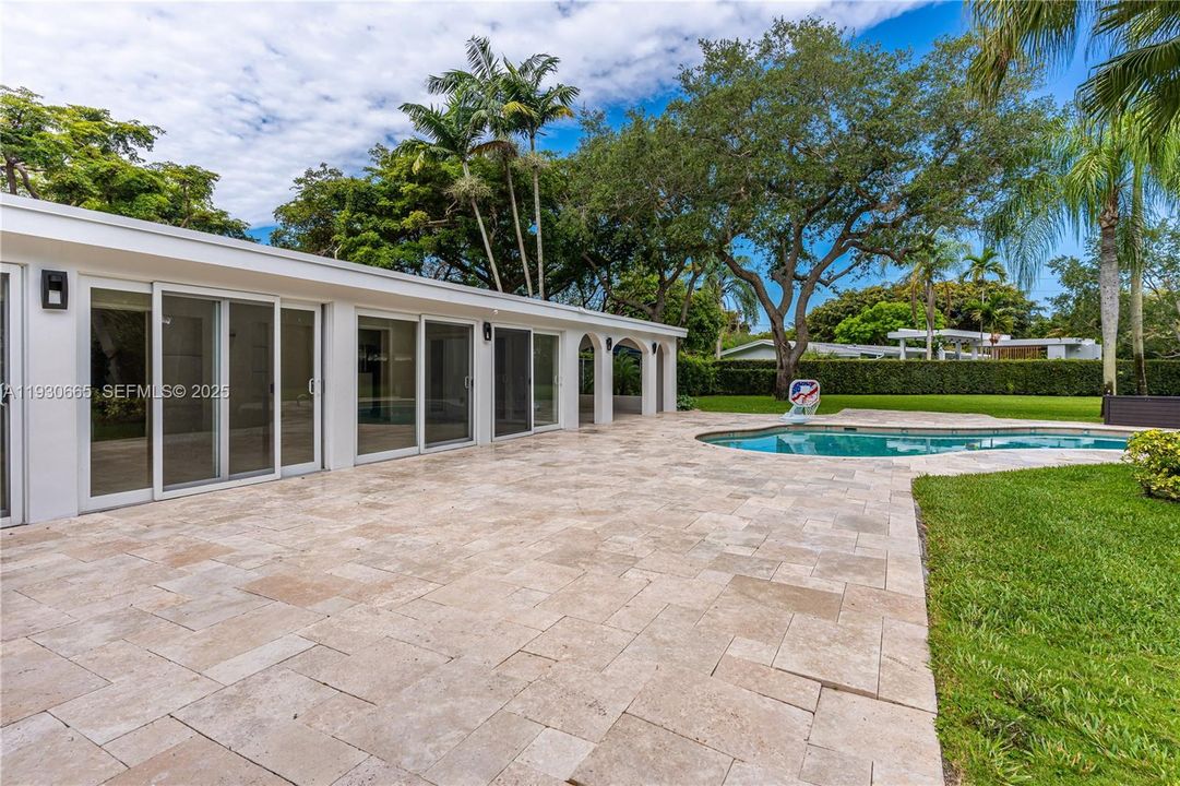 En Venta: $3,495,000 (4 camas, 3 baños, 3678 Pies cuadrados)