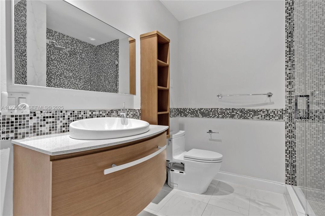 En Venta: $3,495,000 (4 camas, 3 baños, 3678 Pies cuadrados)