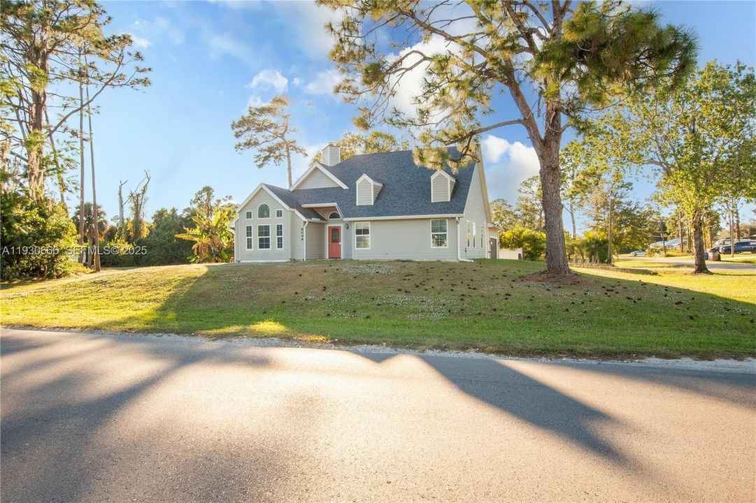 待售: $290,000 (3 贝兹, 2 浴室, 1487 平方英尺)