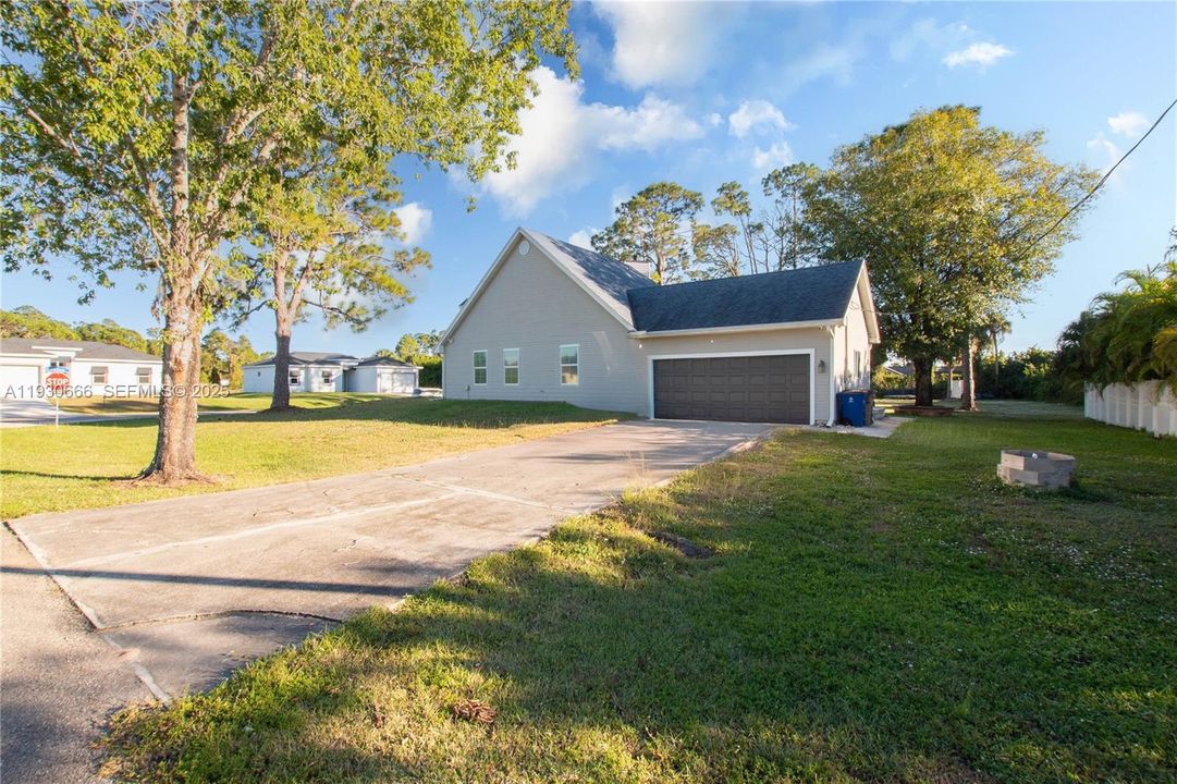 待售: $290,000 (3 贝兹, 2 浴室, 1487 平方英尺)