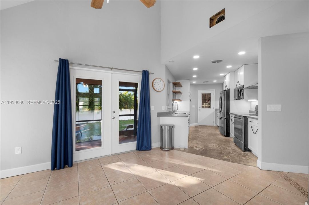 待售: $290,000 (3 贝兹, 2 浴室, 1487 平方英尺)