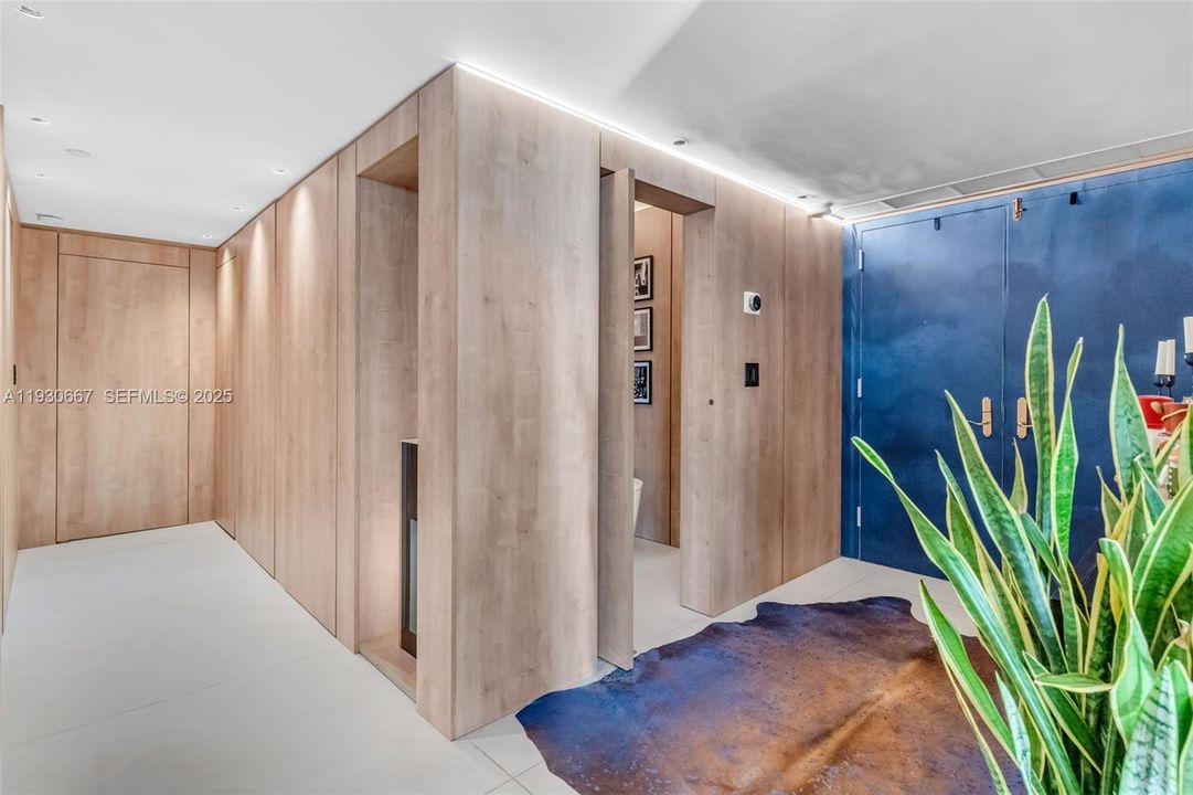 For Sale: $1,679,000 (3 beds, 2 baths, 2080 Square Feet)