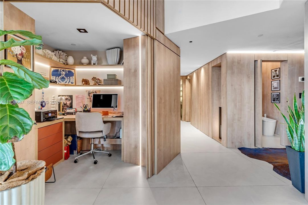 For Sale: $1,679,000 (3 beds, 2 baths, 2080 Square Feet)