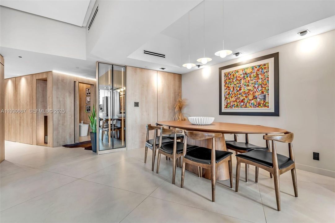 For Sale: $1,679,000 (3 beds, 2 baths, 2080 Square Feet)