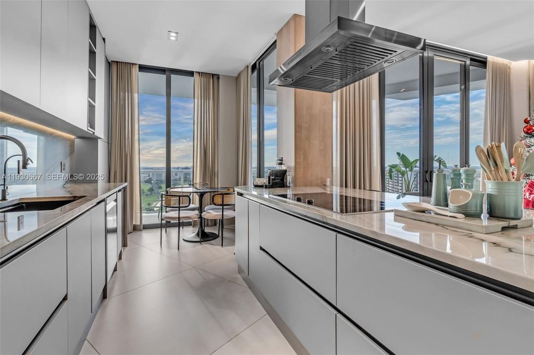 For Sale: $1,679,000 (3 beds, 2 baths, 2080 Square Feet)