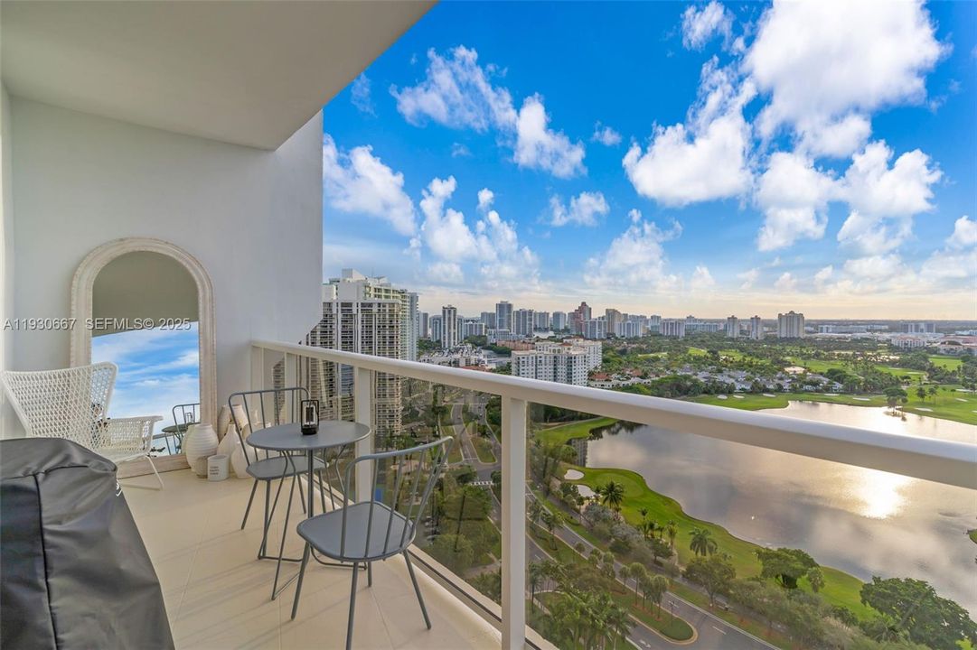 For Sale: $1,679,000 (3 beds, 2 baths, 2080 Square Feet)