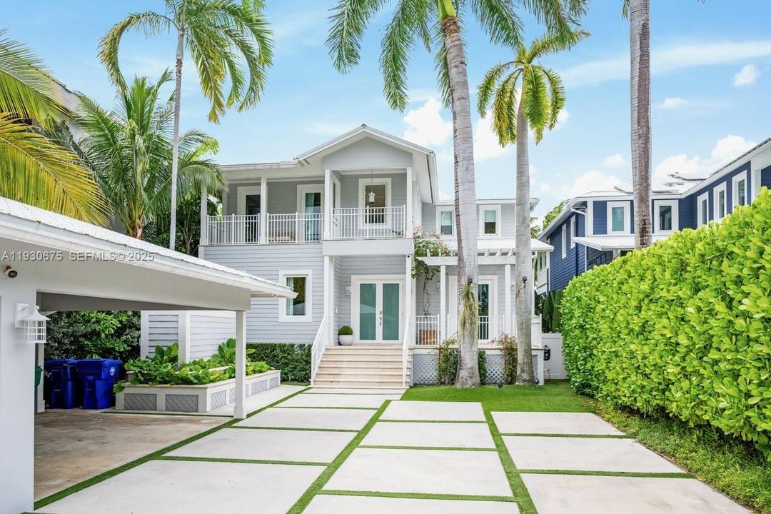 В аренду: $40,000 (4 спален, 5 ванн, 3790 Квадратных фут)