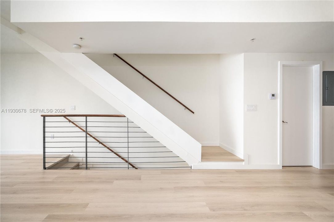 For Rent: $3,800 (2 beds, 2 baths, 1109 Square Feet)