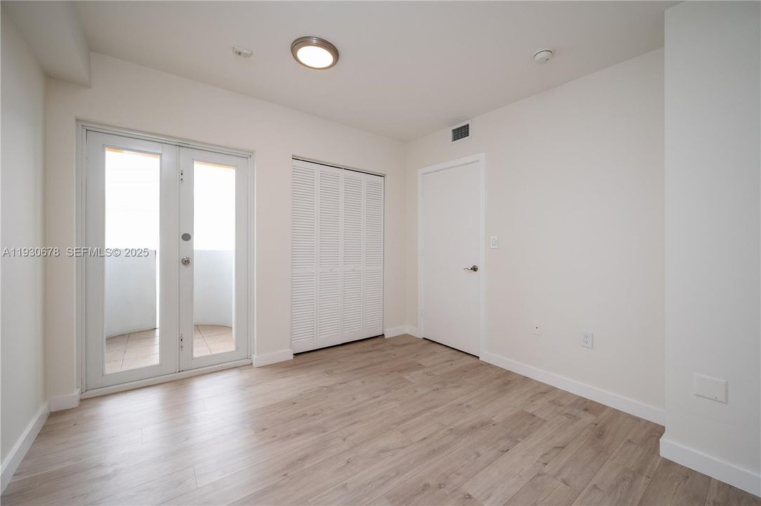 For Rent: $3,800 (2 beds, 2 baths, 1109 Square Feet)