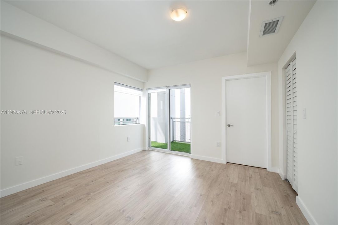 For Rent: $3,800 (2 beds, 2 baths, 1109 Square Feet)