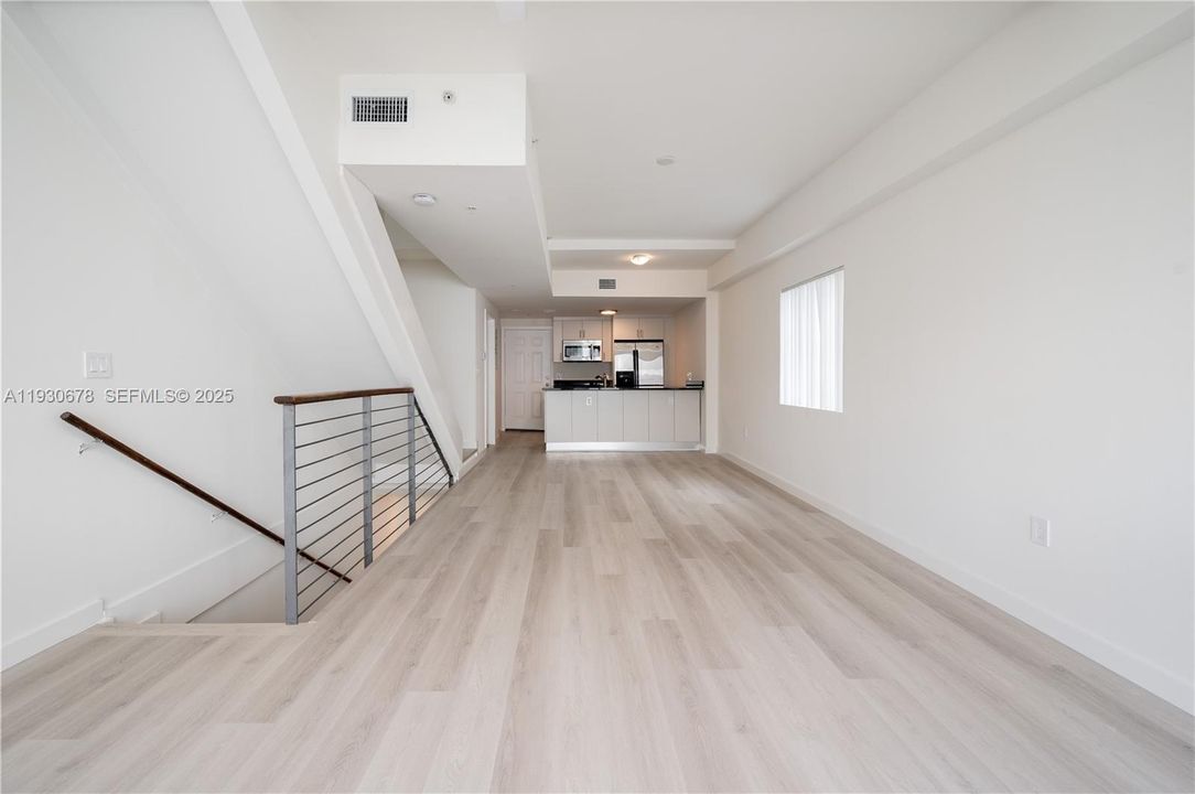 For Rent: $3,800 (2 beds, 2 baths, 1109 Square Feet)