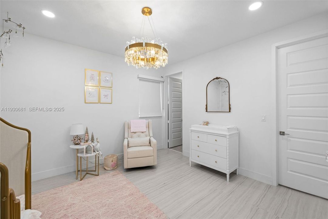 En Venta: $2,189,000 (6 camas, 6 baños, 4836 Pies cuadrados)