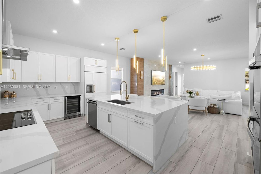 En Venta: $2,189,000 (6 camas, 6 baños, 4836 Pies cuadrados)