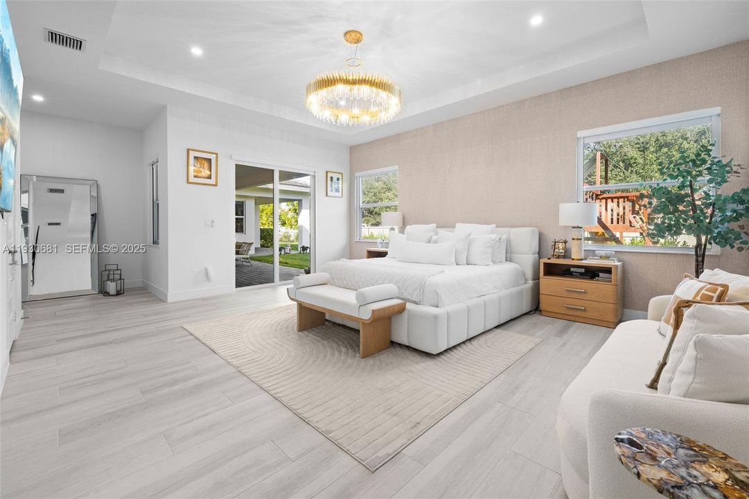 En Venta: $2,189,000 (6 camas, 6 baños, 4836 Pies cuadrados)