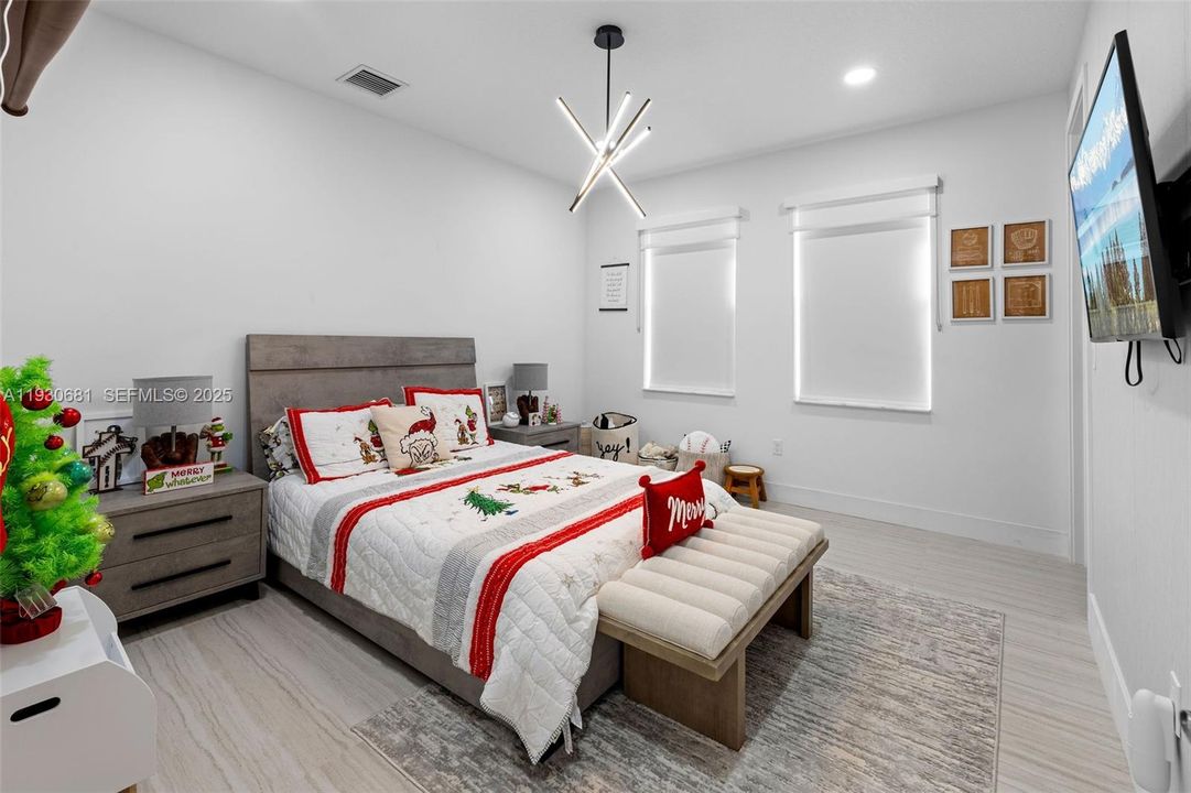 En Venta: $2,189,000 (6 camas, 6 baños, 4836 Pies cuadrados)