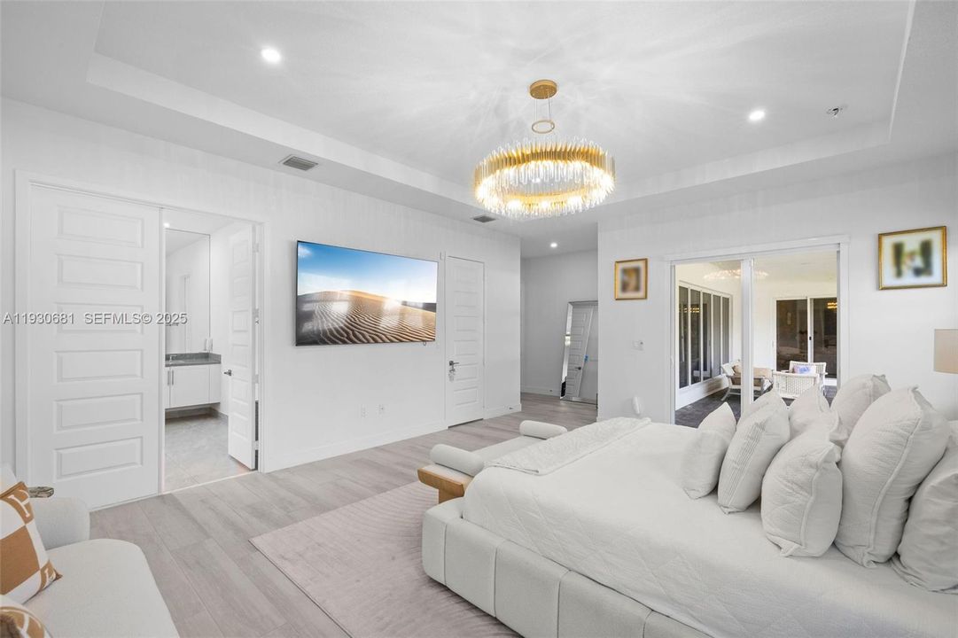 En Venta: $2,189,000 (6 camas, 6 baños, 4836 Pies cuadrados)