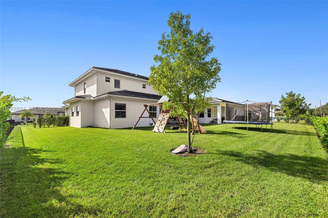 En Venta: $2,189,000 (6 camas, 6 baños, 4836 Pies cuadrados)