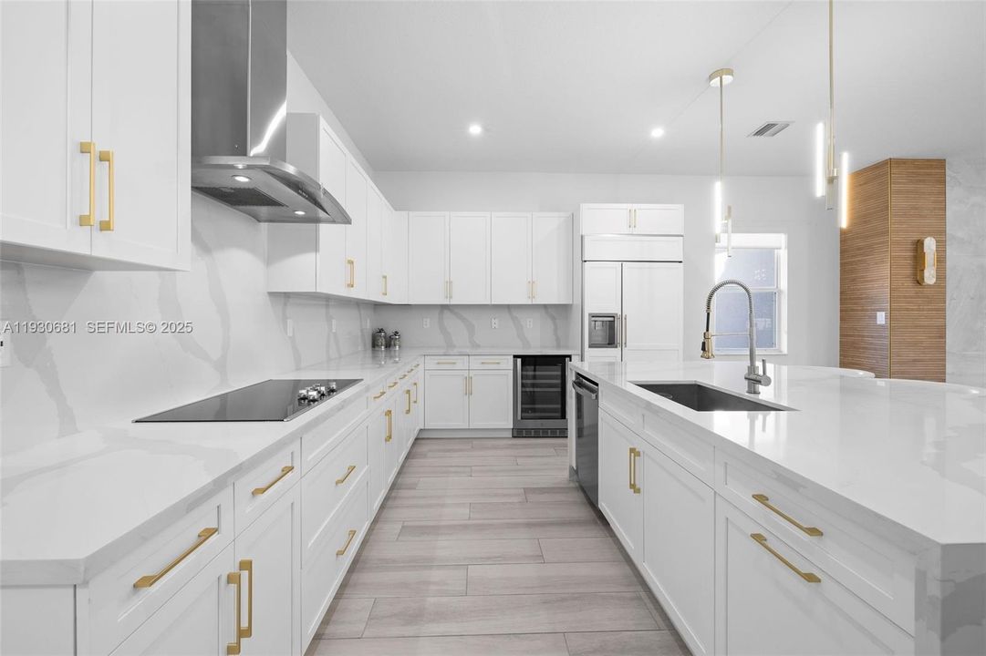 En Venta: $2,189,000 (6 camas, 6 baños, 4836 Pies cuadrados)