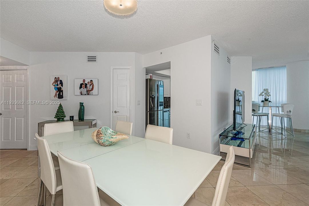 En Renta: $6,000 (2 camas, 2 baños, 1440 Pies cuadrados)