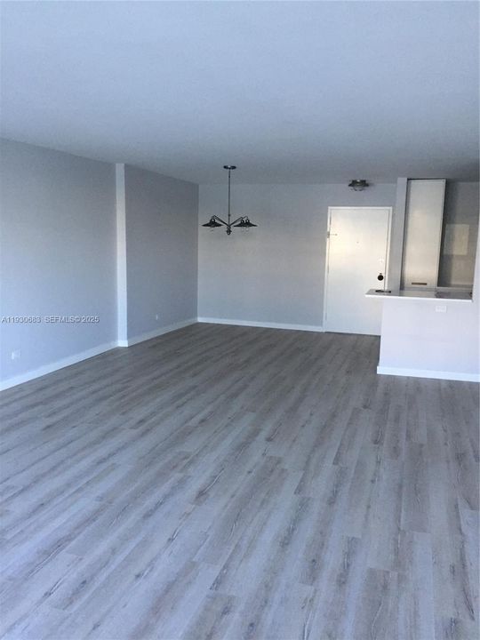 For Rent: $4,100 (2 beds, 2 baths, 1300 Square Feet)