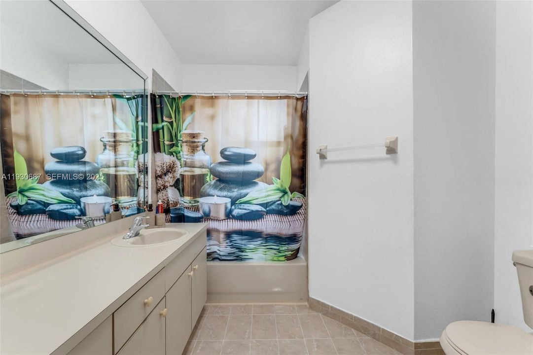 На продажу: $365,000 (3 спален, 2 ванн, 1679 Квадратных фут)