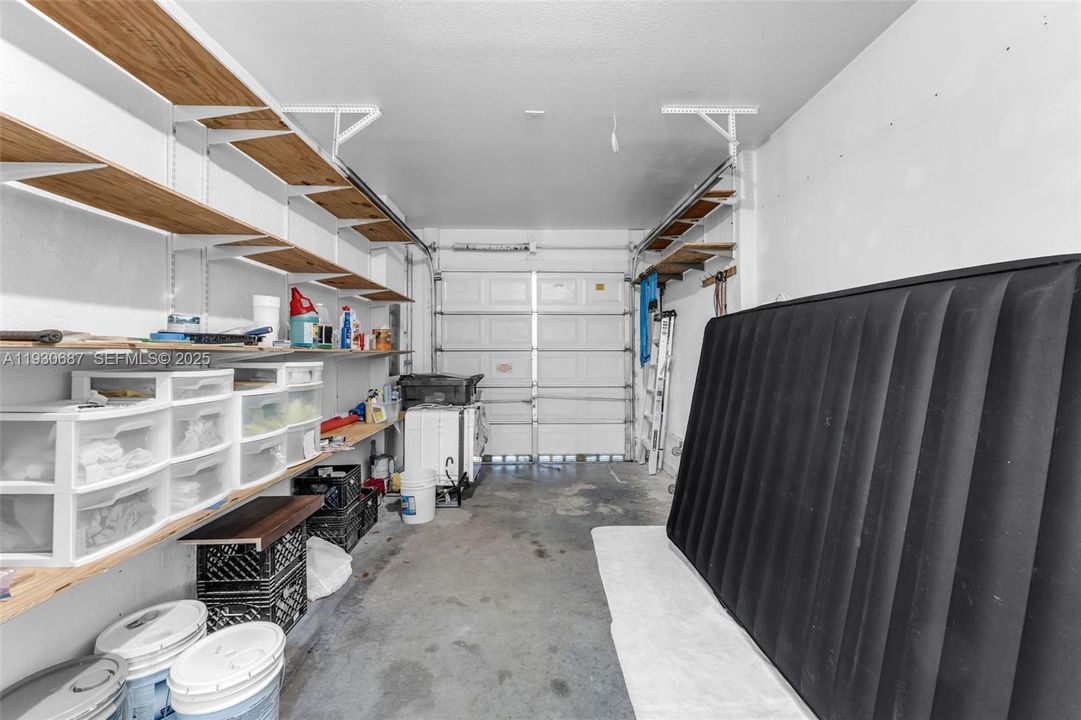 На продажу: $365,000 (3 спален, 2 ванн, 1679 Квадратных фут)