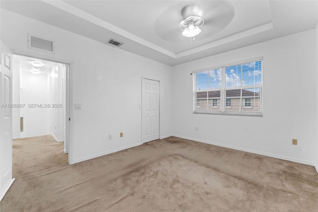 На продажу: $365,000 (3 спален, 2 ванн, 1679 Квадратных фут)