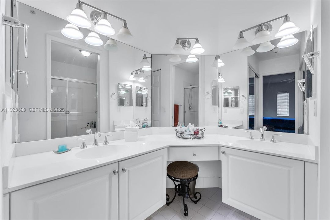 待售: $299,000 (2 贝兹, 2 浴室, 1146 平方英尺)