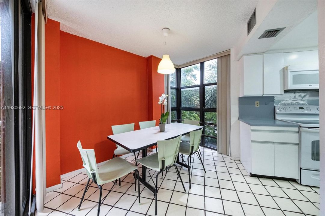 En Venta: $375,000 (3 camas, 2 baños, 1538 Pies cuadrados)