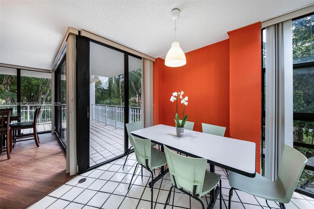 En Venta: $375,000 (3 camas, 2 baños, 1538 Pies cuadrados)